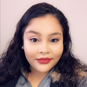 Meet your Posher, Cindy